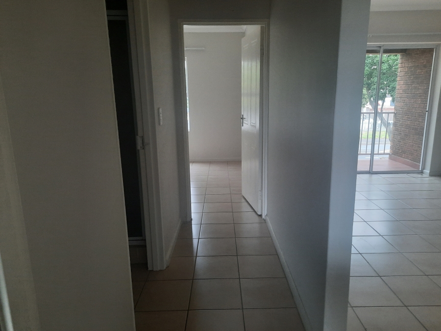 To Let 2 Bedroom Property for Rent in Protea Heights Western Cape